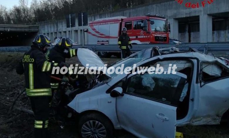 Incidente Borgomanero 6 gennaio 2022: auto esce di strada sull'A26