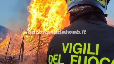 Incendio Giaveno in via Avigliana 11 febbraio 2022 fiamme alte 10 metri