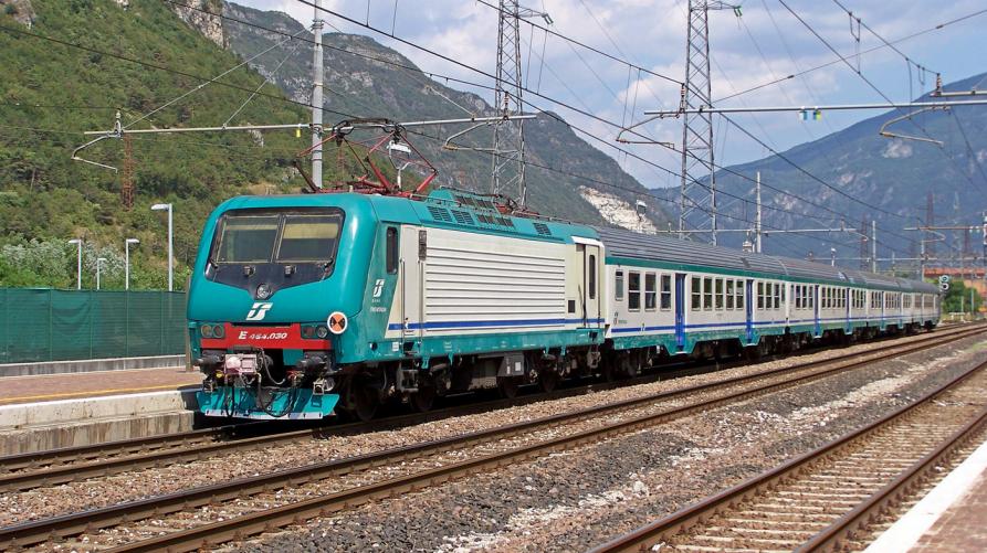 Incidente Carmagnola oggi 2 febbraio 2022: uomo investito da un treno