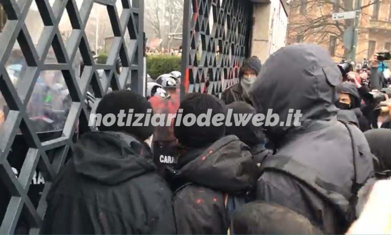 Manifestazione Torino oggi 18 febbraio 2022: studenti in rivolta