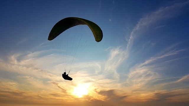 Incidente con parapendio a Pragelato Sauze d'Oulx: morto Stefano Berrone