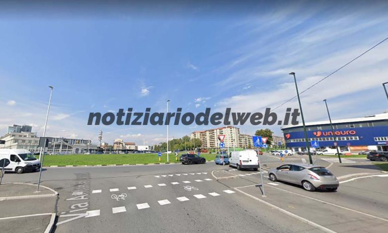 Incidente piazza Baldissera Torino oggi 8 marzo 2022: coinvolto ciclista