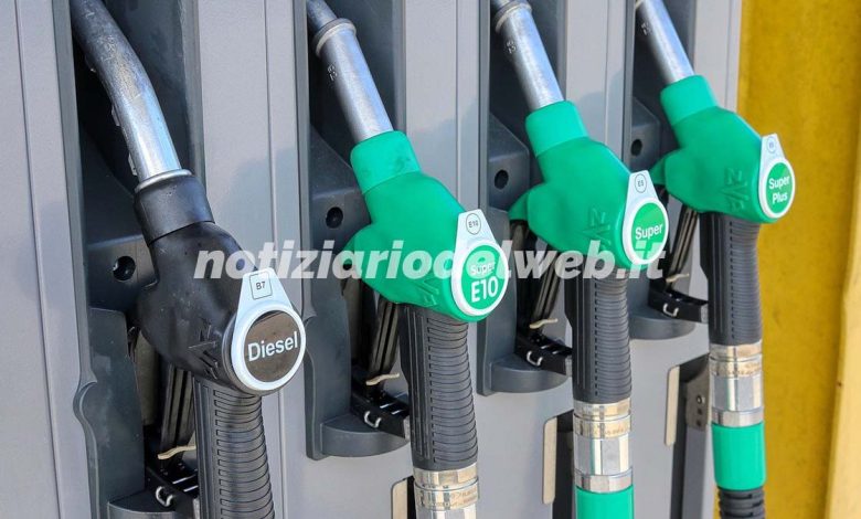 Perché il gasolio costa più della benzina