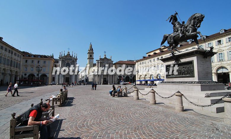 Torino, dedica in piazza San Carlo: "Ti amo ancora"