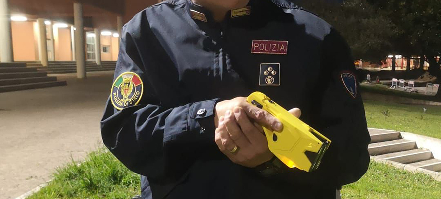 Taser Polizia di Stato: in Italia operativi dal 14 marzo 2022