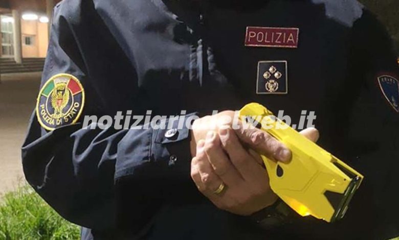 Taser Polizia di Stato: in Italia operativi dal 14 marzo 2022