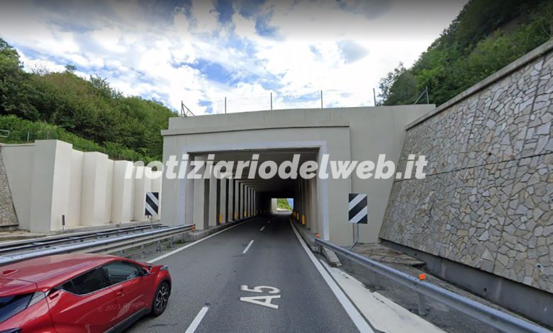 Incidente Torino Aosta oggi 26 aprile 2022 altezza Scarmagno