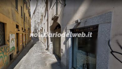 Via Bonelli Torino donna precipita da un balcone