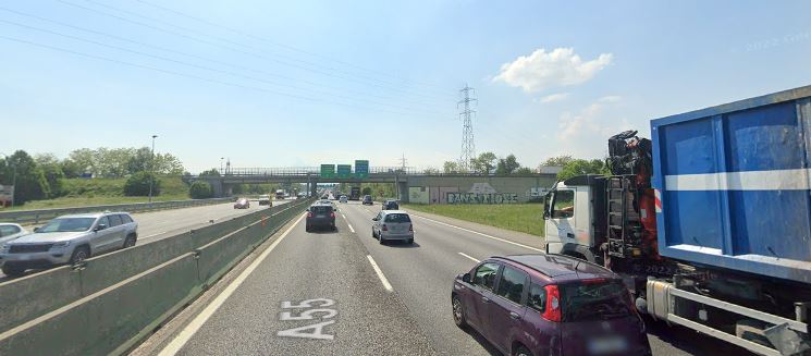 Incidente Tangenziale Torino oggi 27 maggio 2022: scontro taxi e furgone