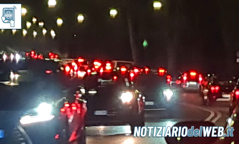 Manifestazione Torino Centro oggi 17 dicembre 2022: traffico in tilt