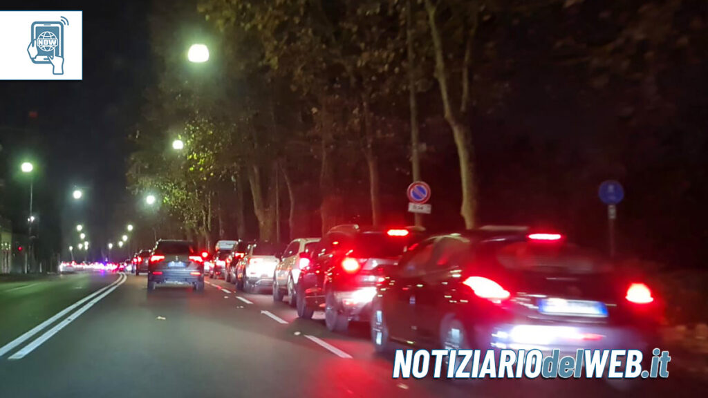 Manifestazione Torino Centro oggi 17 dicembre 2022: traffico in tilt