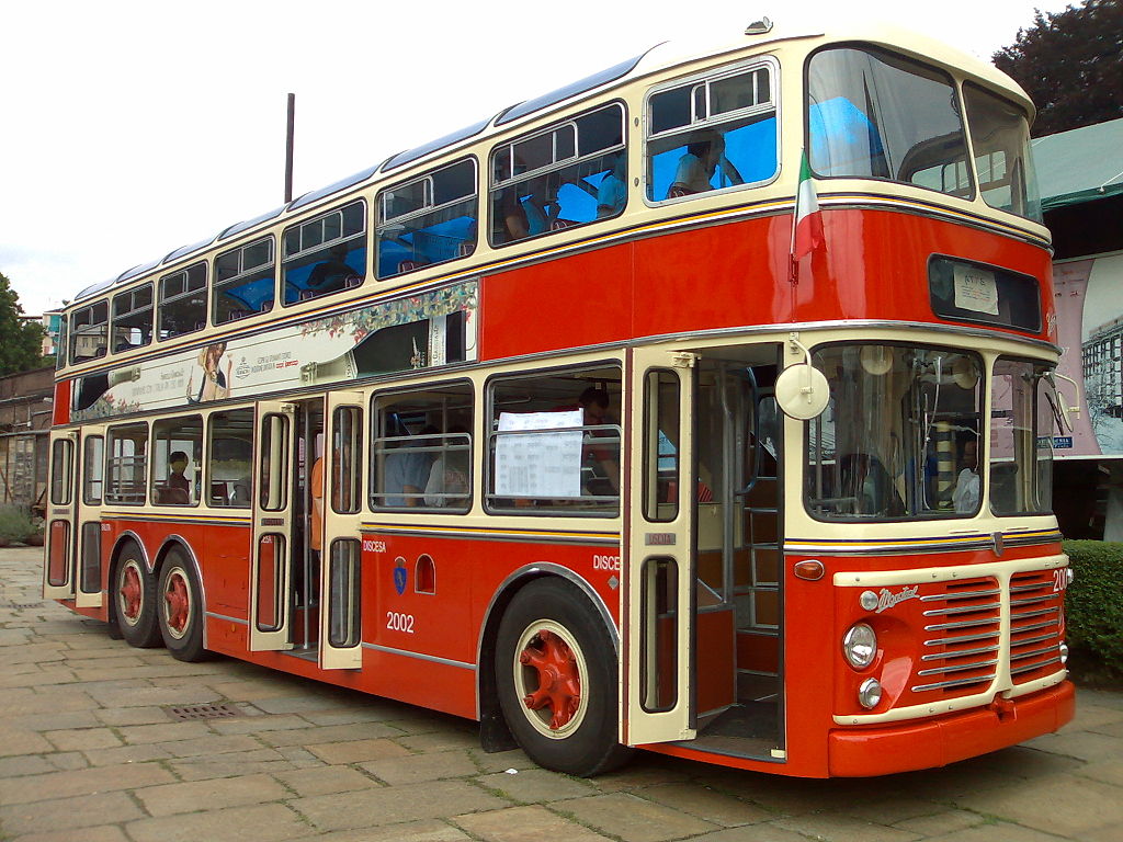 FIAT 413 di Torino: lo storico autobus della città piemontese