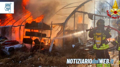 Incendio a Verbania oggi 11 febbraio 2023: fiamme in una serra