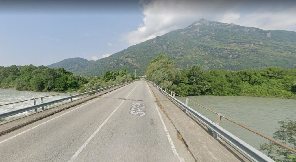 Incidente mortale nel canavese oggi 24 febbraio 2023: auto precipitata a Borgofranco d'Ivrea