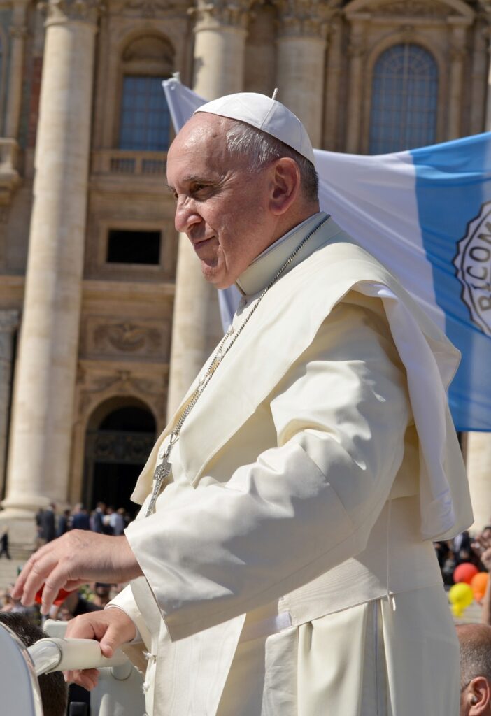 Papa Francesco ricoverato: "Ha passato una notte tranquilla"