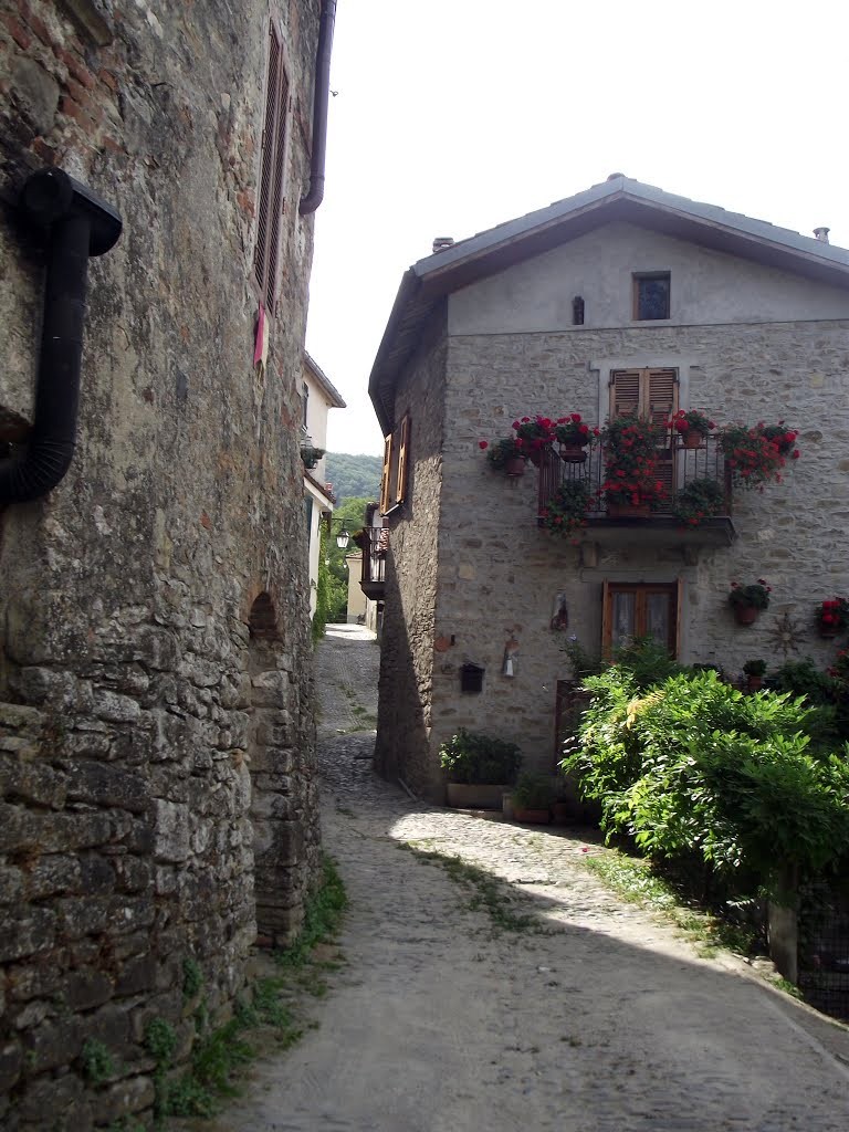 Mombaldone: un tuffo nel passato tra i borghi più belli d’Italia