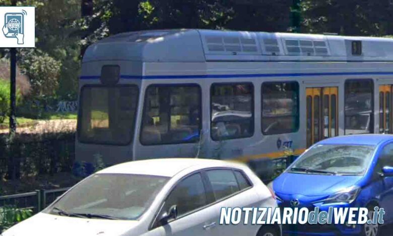 Incidente a Torino in corso Vittorio Emanuele II scontro tra auto e tram